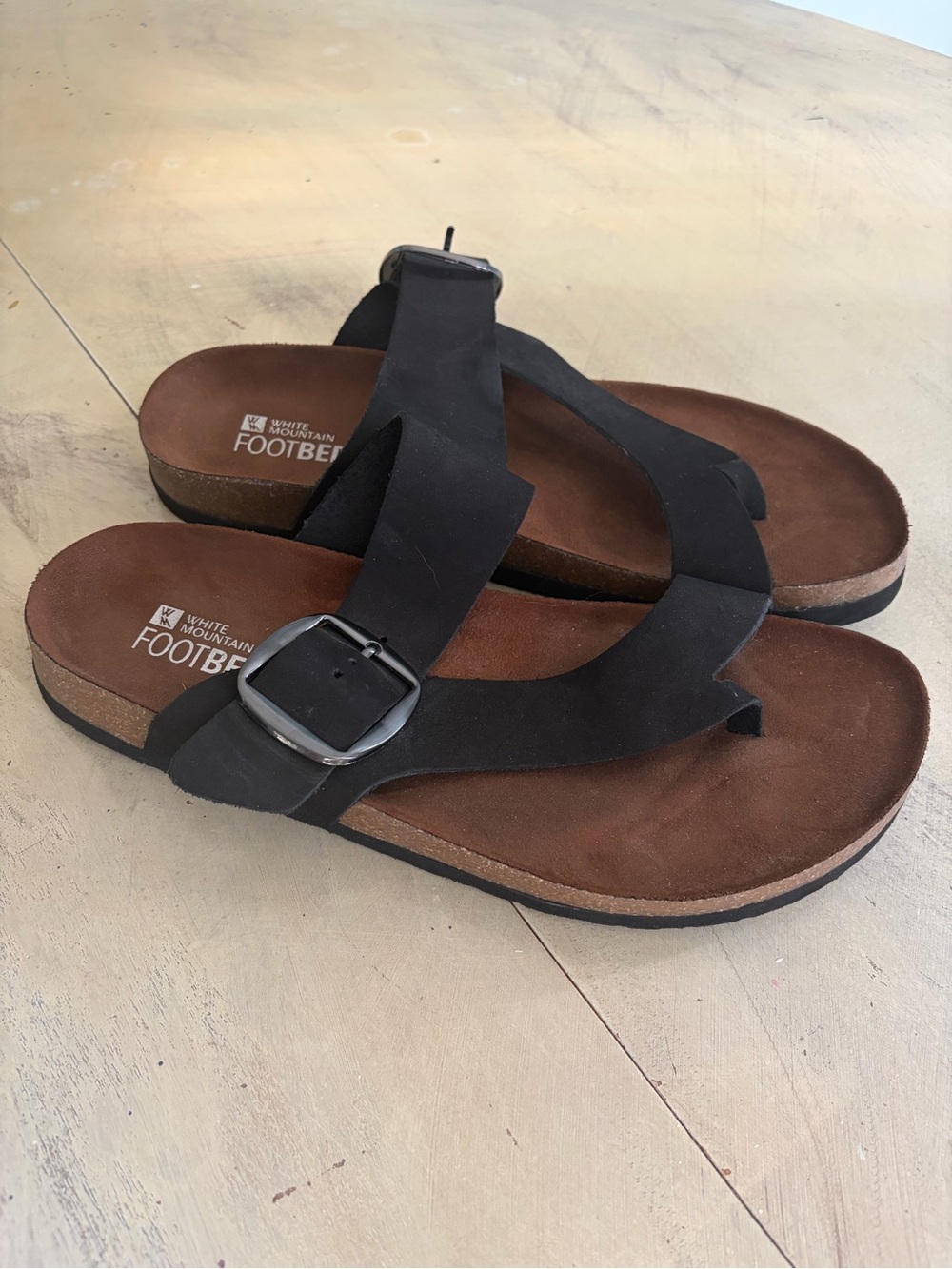 White Mountain Women's Buckle Sandal Black/Brown Size 10M Nice!